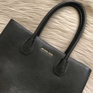 Michael Kors Mercer Pebble Leather Bag